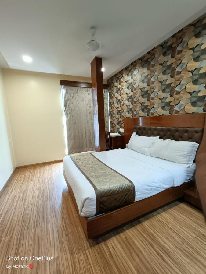 Hotel A Suites Mumbai Exterior photo