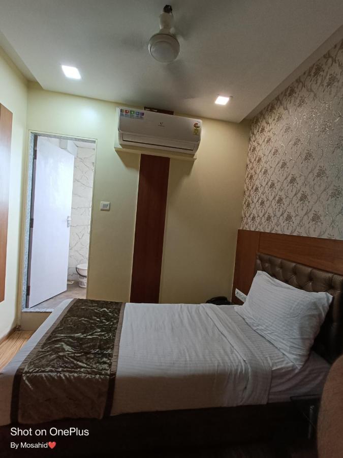 Hotel A Suites Mumbai Exterior photo