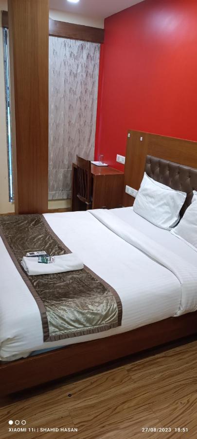 Hotel A Suites Mumbai Exterior photo